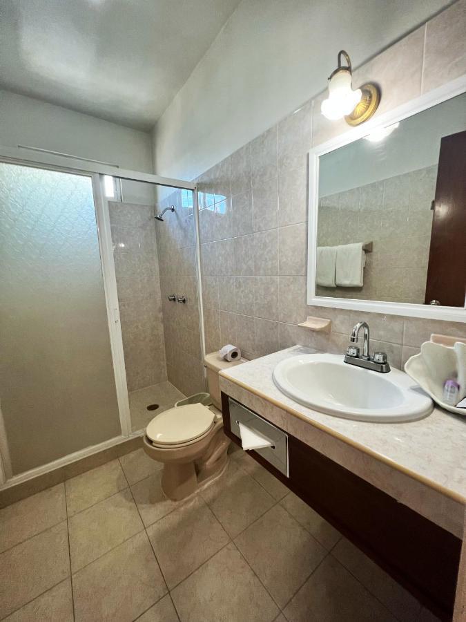 Hotel Handall Cancún Buitenkant foto